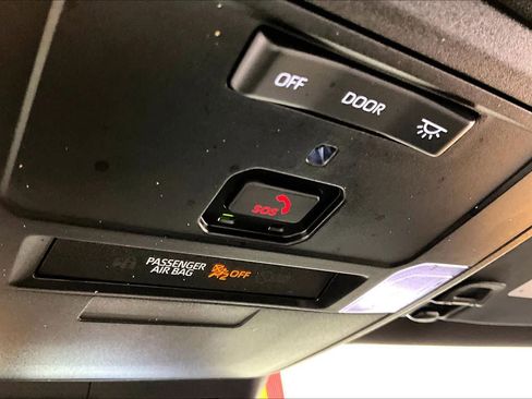 Used 2024 Toyota Tacoma TRD Sport image 32