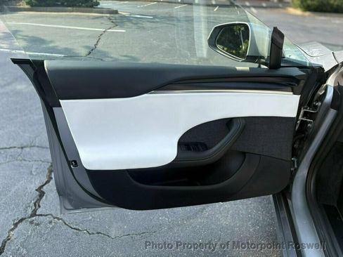 Used 2026 Tesla Model S Plaid AWD/4WD image 11