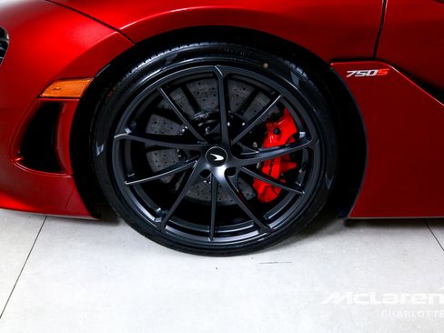New 2026 McLaren 750S image 30