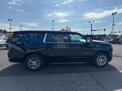 New 2026 Chevrolet Suburban Premier w/ Sun And Tow Package image 9