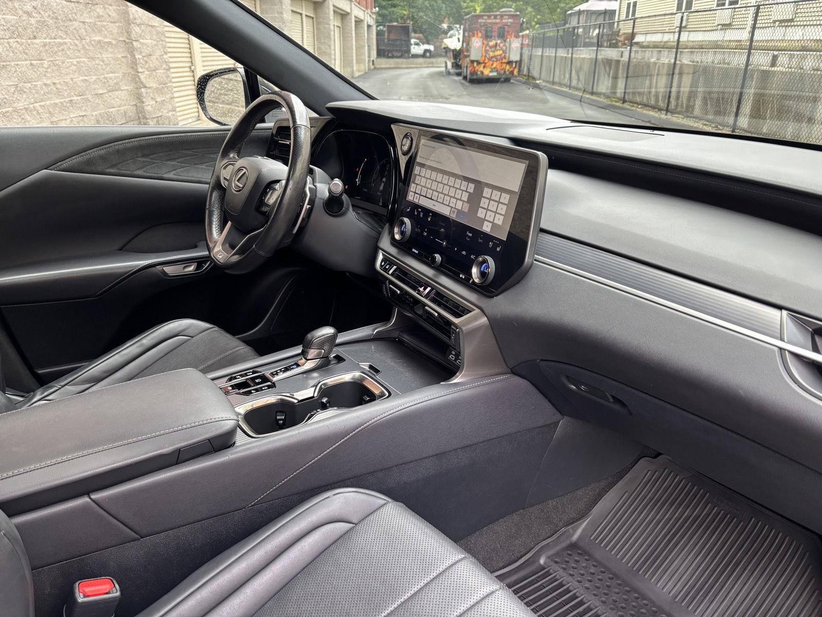 Used 2023 Lexus RX 350 F Sport w/ Accessory Package AWD/4WD image 9