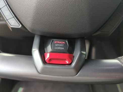 Used 2015 Lamborghini Huracan LP 610-4 image 27