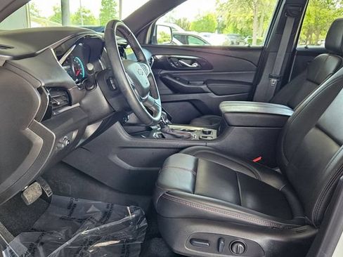 Certified 2024 Chevrolet Traverse RS FWD image 20