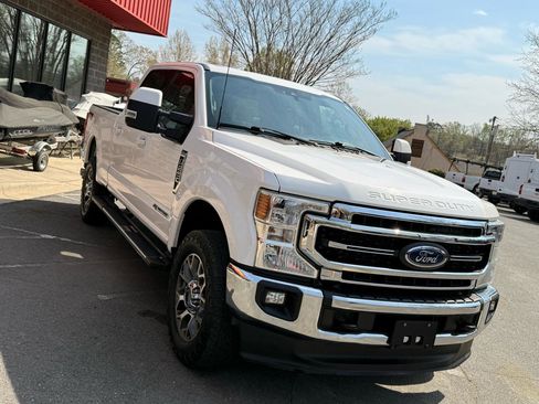 Used 2021 Ford F250 Lariat w/ Lariat Value Package image 6