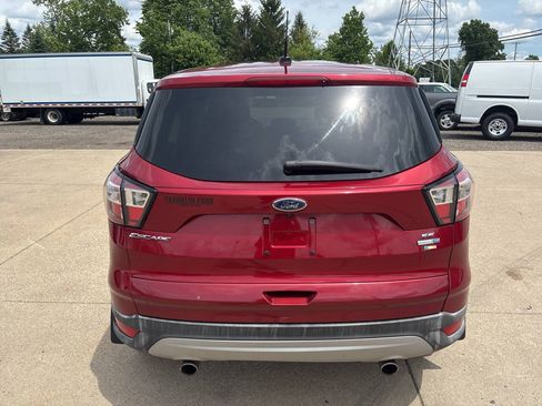 Used 2017 Ford Escape SE w/ SE Cold Weather Package AWD/4WD image 6