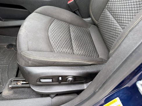 Used 2020 GMC Terrain SLE w/ Driver Convenience Package image 17