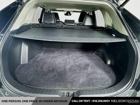 Used 2023 Toyota RAV4 XLE Premium image 25