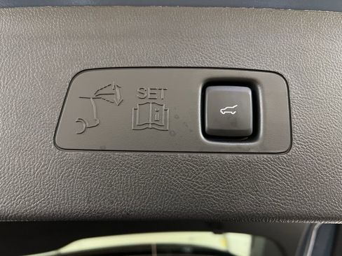 Used 2026 Lincoln Corsair Premiere image 39