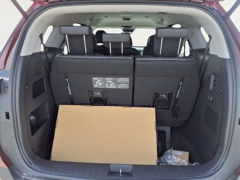 New 2026 Kia Carnival EX FWD image 18