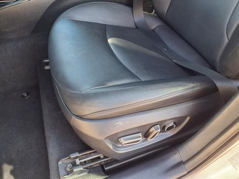 Used 2018 Toyota Prius Prime image 26