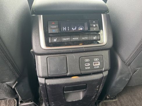 Used 2023 Subaru Ascent Onyx Edition Limited image 19