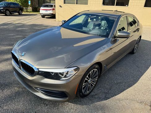 Used 2019 BMW 530i xDrive w/ Convenience Package image 14