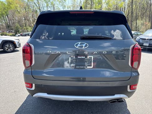 Used 2022 Hyundai Palisade SEL w/ 8P Bench Seat Package image 6