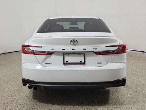 Used 2025 Toyota Camry SE FWD image 6