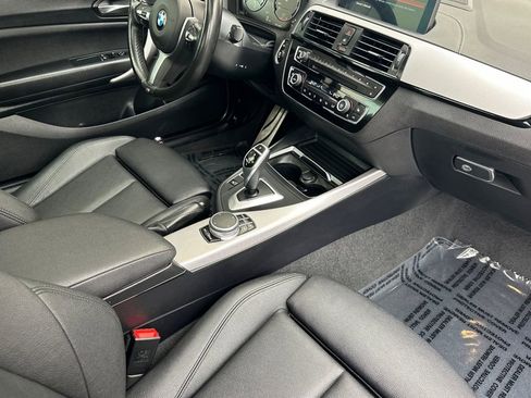 Used 2020 BMW 230i Coupe w/ M Sport Package image 16