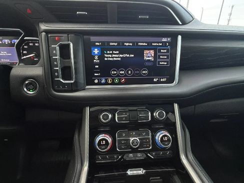 Used 2021 GMC Yukon Denali w/ Denali Premium Package AWD/4WD image 71