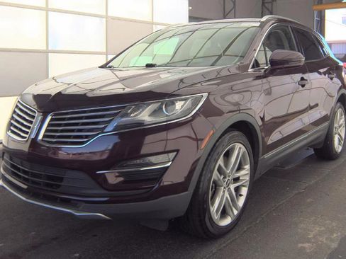Used 2017 Lincoln MKC Reserve w/ Lincoln MKC Climate Package AWD/4WD image 4