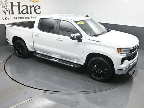 Used 2025 Chevrolet Silverado 1500 LT w/ Safety Package AWD/4WD image 47