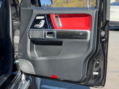 Used 2019 Mercedes-Benz G 63 AMG 4MATIC w/ Parking Package image 34