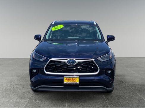 Used 2023 Toyota Highlander XLE FWD image 8