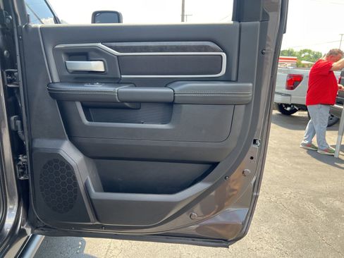 Used 2024 RAM 2500 Big Horn w/ Night Edition AWD/4WD image 61