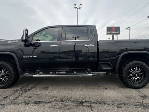Used 2023 Chevrolet Silverado 3500 High Country image 3