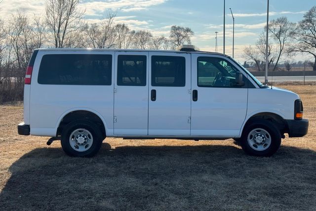Used 2015 Chevrolet Express 2500 LS RWD image 23