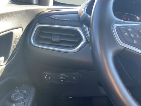 Used 2019 Chevrolet Equinox Premier image 24