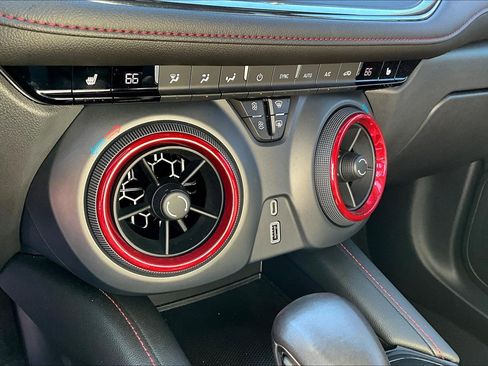 Used 2020 Chevrolet Blazer RS w/ LPO, Sport Package image 24