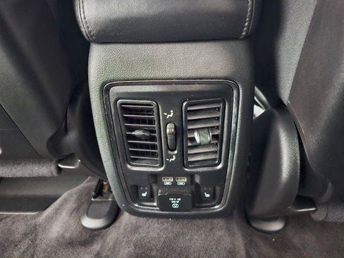 Used 2018 Jeep Grand Cherokee Overland AWD/4WD image 37
