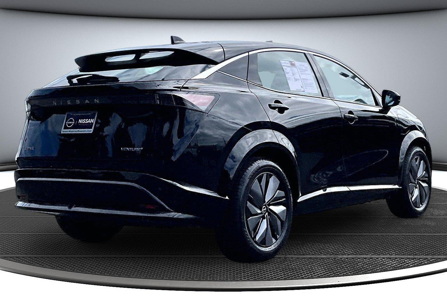 Used 2023 Nissan Ariya FWD image 7