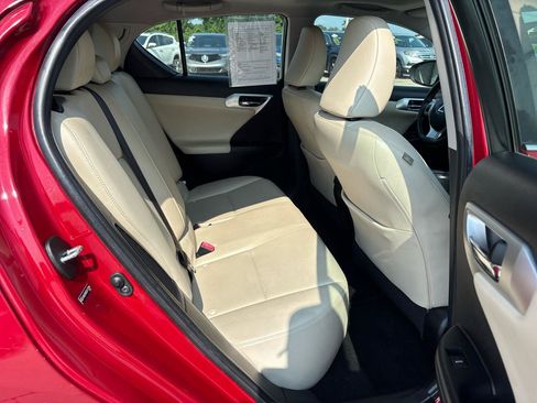 Used 2013 Lexus CT 200h w/ Premium Pkg w/Backup Camera FWD image 22