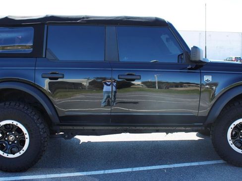 Used 2022 Ford Bronco Big Bend w/ Sasquatch Package image 4