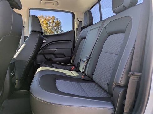 Used 2020 Chevrolet Colorado Z71 image 14