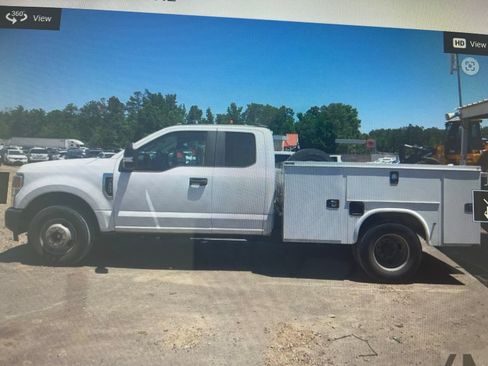 Used 2022 Ford F350 XL w/ Power Equipment Group RWD image 12