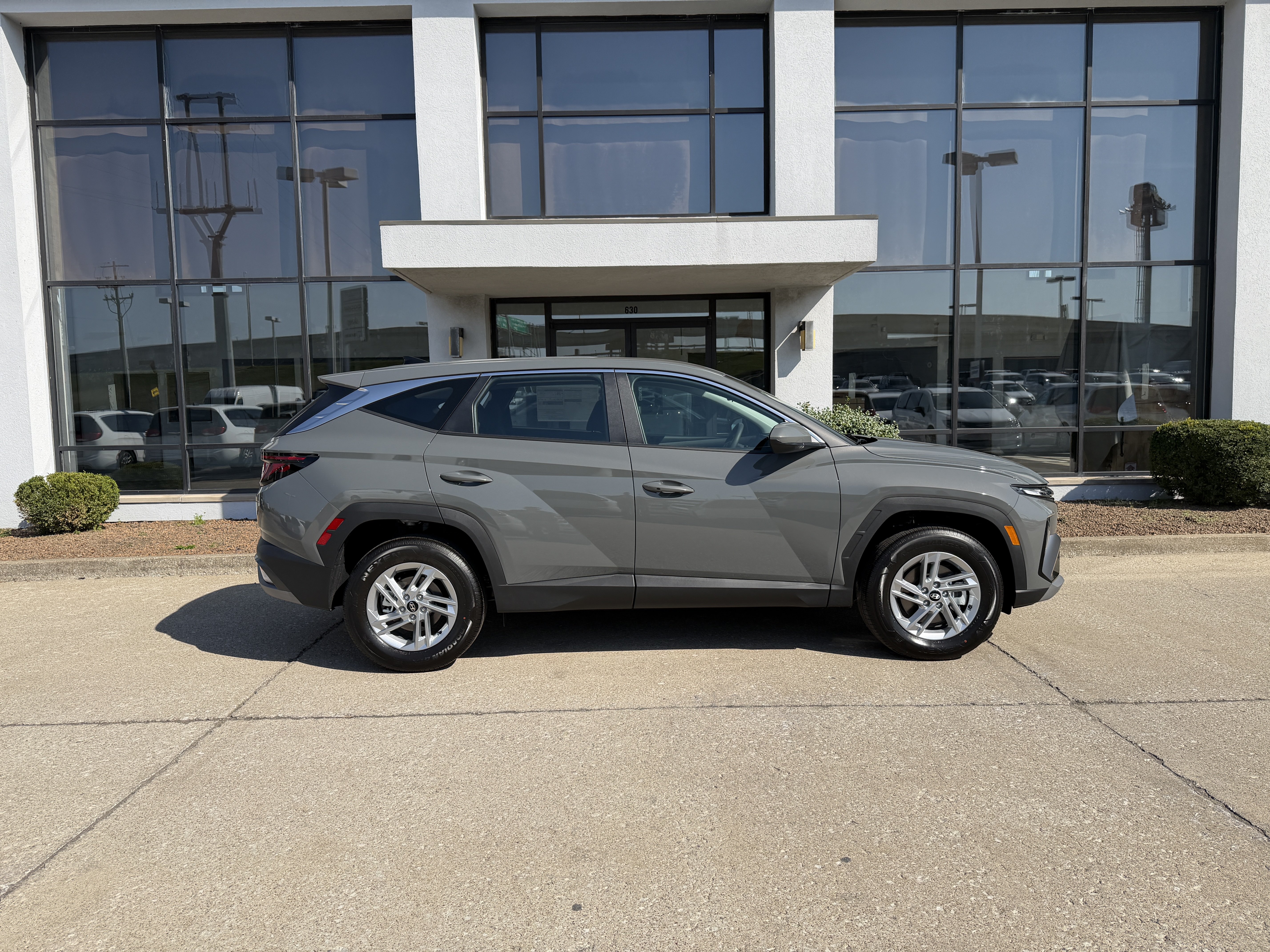 New 2026 Hyundai Tucson SE AWD/4WD image 3