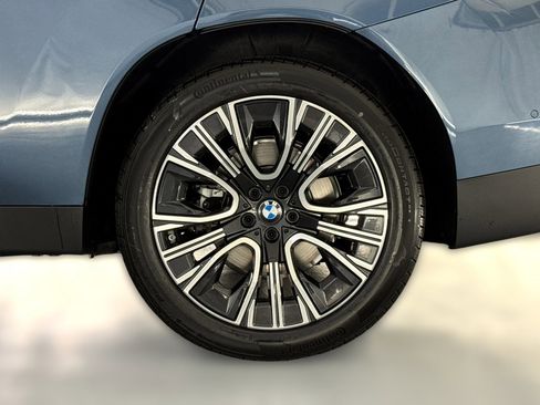 Used 2026 BMW X3 xDrive30 w/ Convenience Package image 11