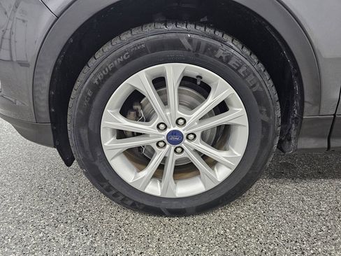 Used 2018 Ford Escape SEL FWD image 8