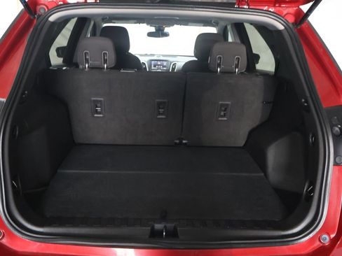 Used 2020 Chevrolet Equinox LT image 13