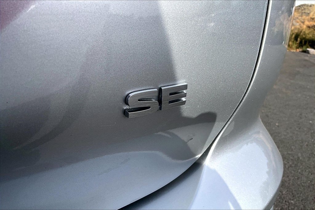 Used 2025 Mitsubishi Outlander SE AWD/4WD image 8