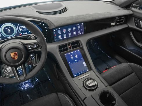 New 2025 Porsche Taycan Turbo GT image 17