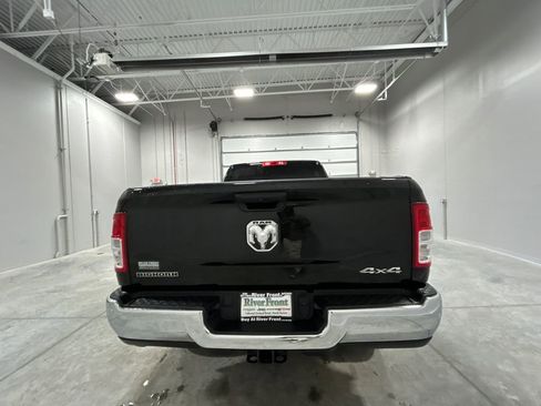 Used 2024 RAM 2500 Big Horn w/ Bed Utility Group image 7