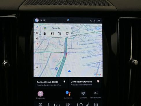 Used 2023 Volvo XC60 B5 Plus image 14