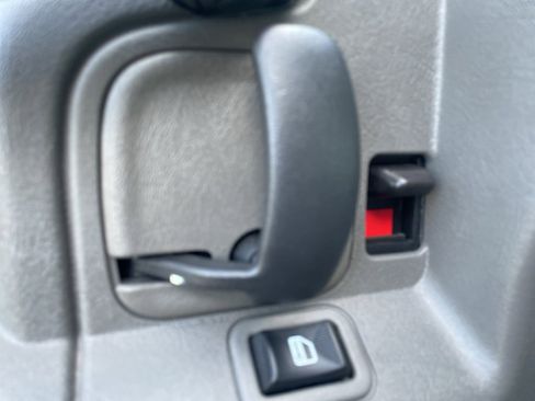 Used 2024 Chevrolet Express 2500 w/ Driver Convenience Package image 19