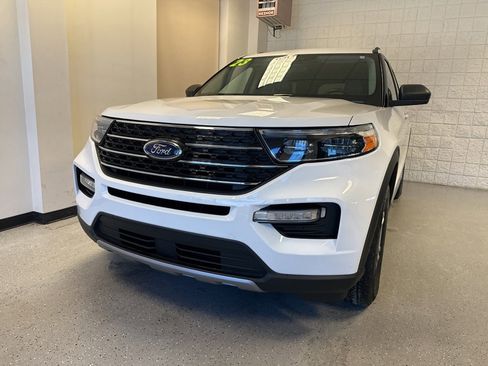 Certified 2023 Ford Explorer XLT w/ Equipment Group 202A image 33