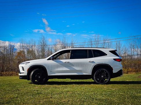 New 2026 Buick Enclave Sport Touring w/ Power Package image 7