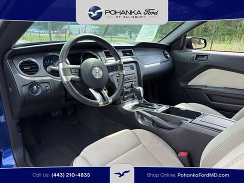 Used 2014 Ford Mustang Coupe RWD image 8