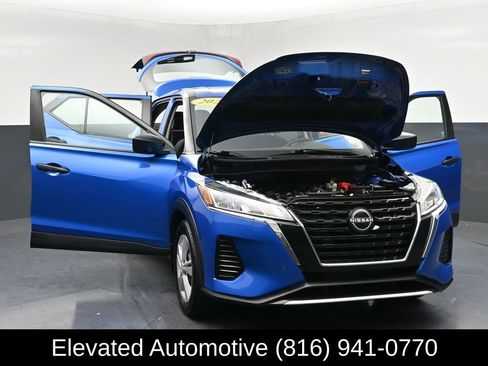 Used 2022 Nissan Kicks S FWD image 34