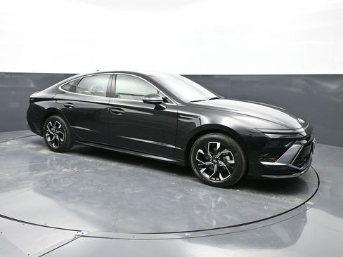 Used 2025 Hyundai Sonata SEL image 1