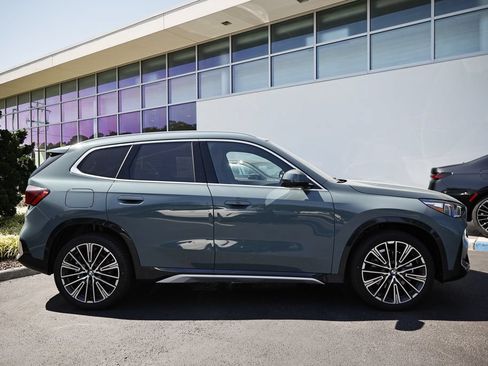 New 2026 BMW X1 xDrive28i w/ Technology Package AWD/4WD image 4